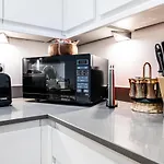 Mission Wave - Venture Apartment