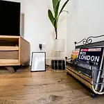 Mission Wave - Venture Apartment