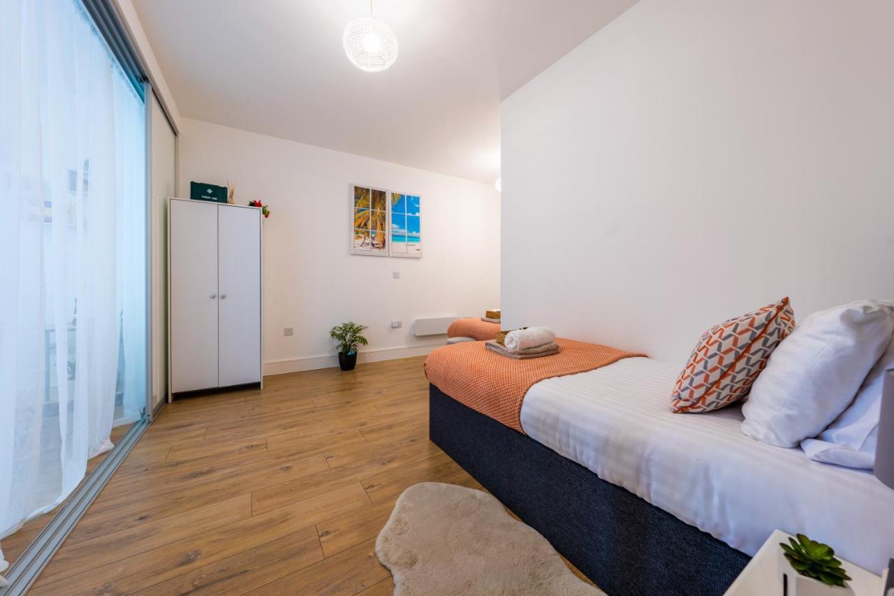 Apartment Mission Wave - Venture